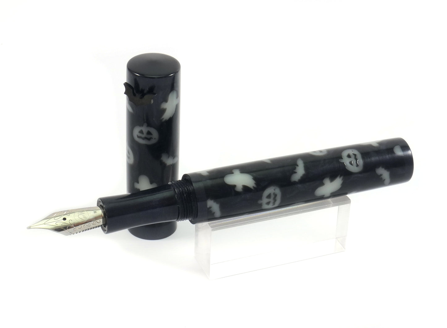 Glow in the Dark Halloween Fountain Pen