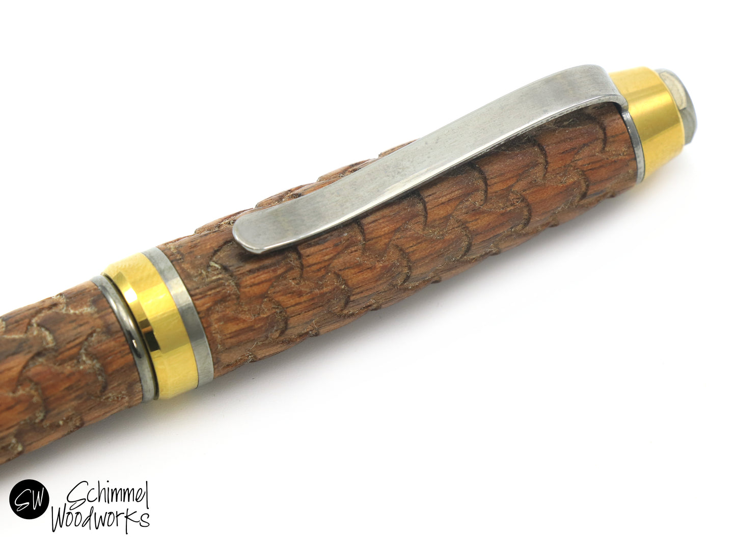 Woven Wood Gentlemen's Pen