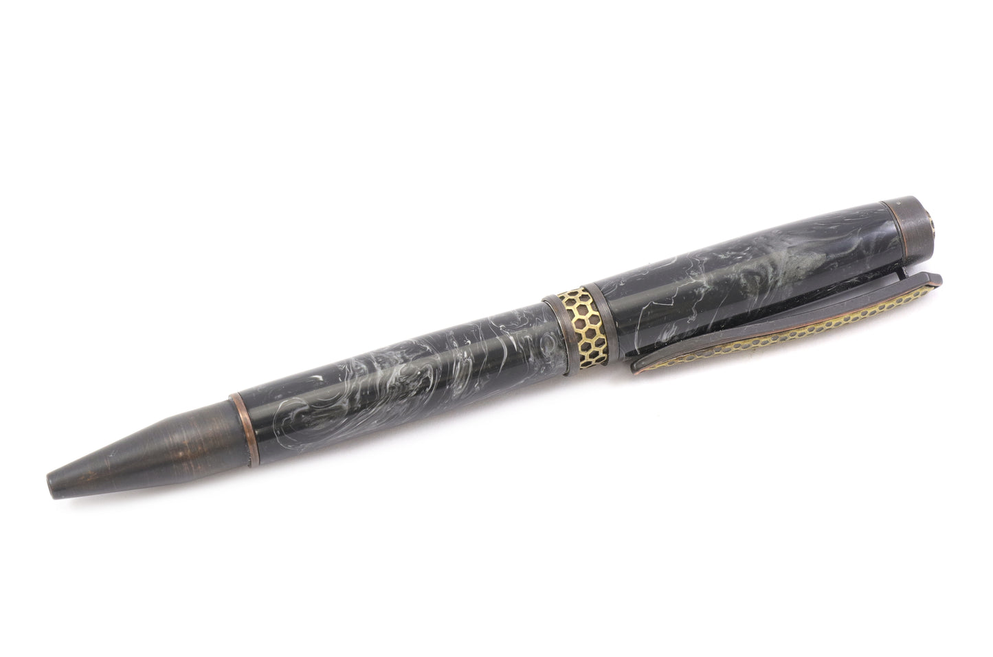 Dark Whisper Honeycomb Pen