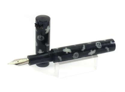 Glow in the Dark Halloween Fountain Pen