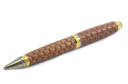 Woven Wood Gentlemen's Pen