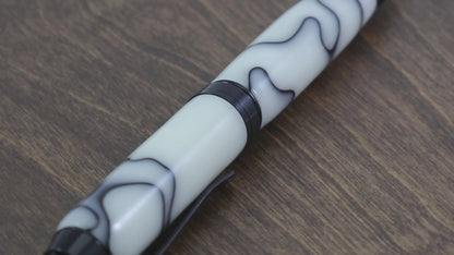 Monochrome Twist Pen